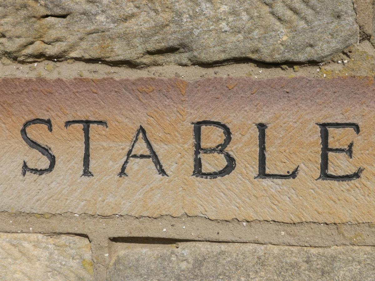 Stable Cottage Staintondale Eksteriør billede